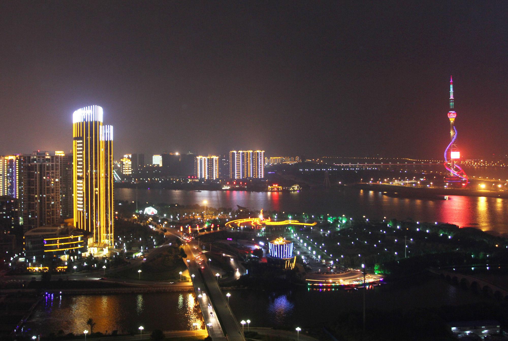 Pullman Linyi Lushang Ngoại thất bức ảnh